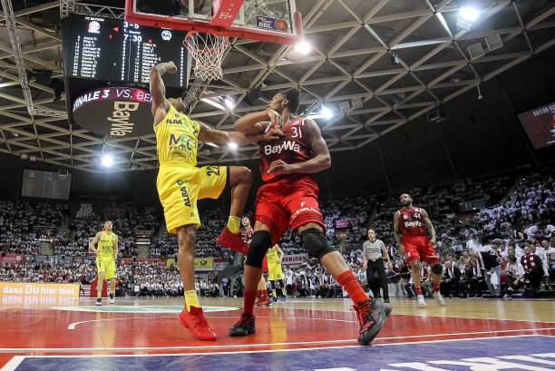 广州队在次 广州队在次