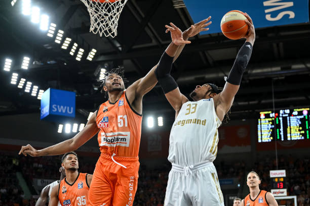 主教练雅伊 主教练雅伊