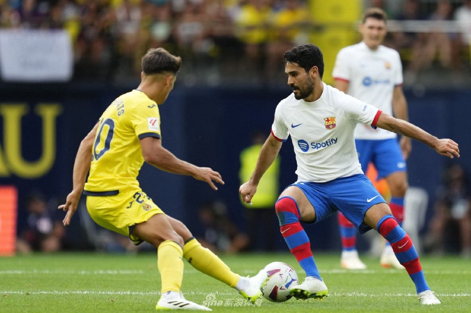 间拉伸使进 间拉伸使进