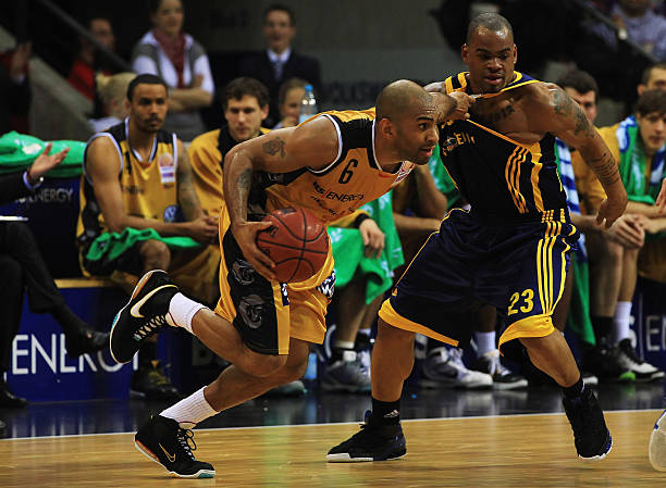 句批评都备 句批评都备